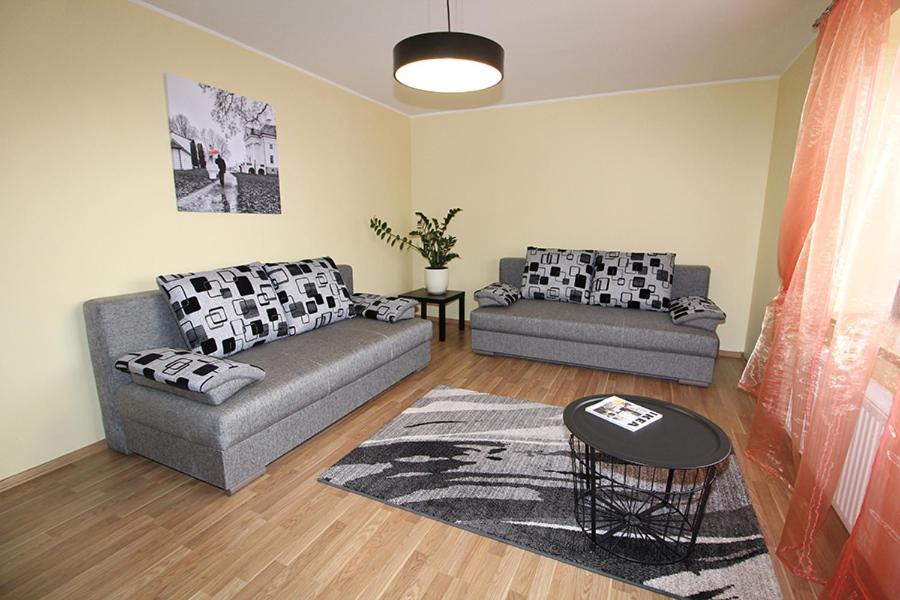 Sauliaus Apartamentai Panevezys Exterior foto